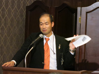 富田 茂氏