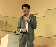 写真:布垣 直昭氏