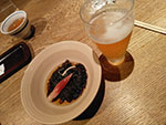 写真:ビールとつまみ